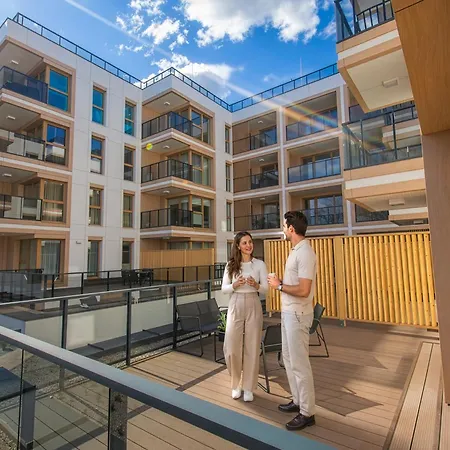 Azure Seaside - Luxury With Terrace, Balcony And Parking In *